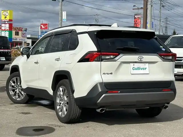 トヨタ ＲＡＶ４ G Zパッケージ 道南・函館 2019(令1)年 7.2万km ホワイトパールクリスタルシャイン /純正SDナビ//フルセグTV//バックカメラ//純正エンジンスターター//ドライブレコーダー前後//ETC//デジタルインナーミラー//サンルーフ//パワーバックドア//運転席メモリー付パワーシート//前席シートヒーター//ライトグレー合皮シート//プリクラッシュセーフティ//ブラインドスポットモニター//クリアランスソナー//レーダークルーズコントロール//レーンディパーチャーアラート//LEDヘッドライト//オートライト//スマートキー//エンジンプッシュスタート