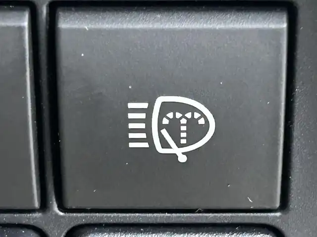 トヨタ ランドクルーザー プラド TX Lパッケージ 道央・札幌 2022(令4)年 1万km ブラック ・４WD/・寒冷地仕様/・サンルーフ/・モデリスタエアロ/・ケンウッド７V型SDナビ/　CD/DVD/SD/USB/BT/フルセグTV/　ステアリングスイッチ非連動/・バックカメラ/・ビルトインETC/・ドライブレコーダー（ADR300S）/・トヨタセーフティセンス/　PCS/PKSB/LDA/RSA/　クリアランスソナー/先行車発進告知/・アダプティブクルーズコントロール/・横滑り防止装置/・ABS/・オートマチックハイビーム/・オートライト/・LEDヘッドライト/・フォグランプ/・ドアミラーウィンカー/・オートリトラクタブルドアミラー/・レザーシート/・D+N席パワーシート/・D+N席シートヒーター＆ベンチレーション/・電動格納サードシート/・純正フロアマット/・純正１９インチAW/・プッシュスタート/・スマートキー/・保証書