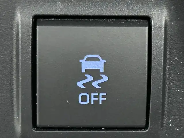 トヨタ ランドクルーザー プラド TX Lパッケージ 道央・札幌 2022(令4)年 1万km ブラック ・４WD/・寒冷地仕様/・サンルーフ/・モデリスタエアロ/・ケンウッド７V型SDナビ/　CD/DVD/SD/USB/BT/フルセグTV/　ステアリングスイッチ非連動/・バックカメラ/・ビルトインETC/・ドライブレコーダー（ADR300S）/・トヨタセーフティセンス/　PCS/PKSB/LDA/RSA/　クリアランスソナー/先行車発進告知/・アダプティブクルーズコントロール/・横滑り防止装置/・ABS/・オートマチックハイビーム/・オートライト/・LEDヘッドライト/・フォグランプ/・ドアミラーウィンカー/・オートリトラクタブルドアミラー/・レザーシート/・D+N席パワーシート/・D+N席シートヒーター＆ベンチレーション/・電動格納サードシート/・純正フロアマット/・純正１９インチAW/・プッシュスタート/・スマートキー/・保証書