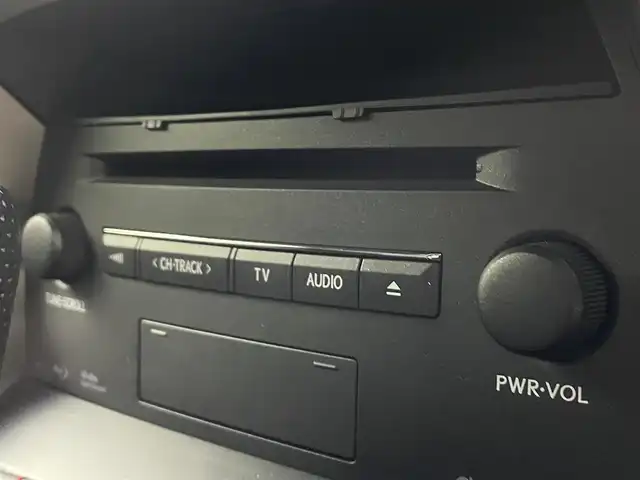 レクサス ＮＸ 200t Fスポーツ 埼玉県 2016(平28)年 3.1万km ソニックチタニウム ３眼ＬＥＤサンルーフ　ＴＲＤマフラー　純正ナビ　ＴＲＤリアアンダースポイラー　Ｂカメラ　フルセグＴＶ　シートヒーター　エアシート　ＥＴＣ　ドライブレコーダー　パワーシート　追従走行　禁煙