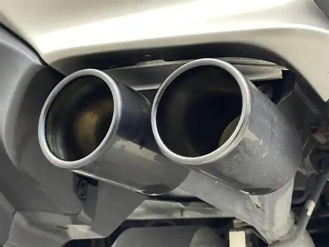 レクサス ＮＸ 200t Fスポーツ 埼玉県 2016(平28)年 3.1万km ソニックチタニウム ３眼ＬＥＤサンルーフ　ＴＲＤマフラー　純正ナビ　ＴＲＤリアアンダースポイラー　Ｂカメラ　フルセグＴＶ　シートヒーター　エアシート　ＥＴＣ　ドライブレコーダー　パワーシート　追従走行　禁煙