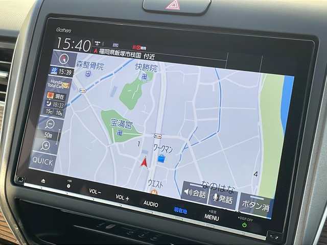 ホンダ フリード ハイブリット クロスター 福岡県 2023(令5)年 4.1万km プラチナホワイトパール 純正9インチナビ/（AppleCarPlay/TV/DVD/CD/HDMI/USB/AM/FM）/バックカメラ/純正15.6インチフリップダウンモニター（VM-231FE）/両側パワースライドドア/レーダークルーズコントロール/純正前方ドライブレコーダー/シートヒーター/純正15インチホイール/車線逸脱警報/横滑り防止装置/プリクラッシュ/LEDヘッドライト/後席テーブル/後席サンシェード/スペアキー/スマートキー/純正ドアバイザー/ステアリングスイッチ/電格ミラー/純正フロアマット