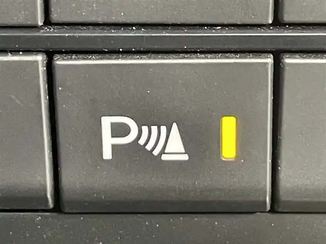 マツダ ＣＸ－５ XD ブラックトーンエディション 愛知県 2020(令2)年 3.2万km ソウルレッドクリスタルM 純正１０．２５インチナビ　/（AM/FM/USB/フルセグTV/スマホ連携)/３６０°ビューモニター　/ｉ－ＡＣＴＩＶＳＥＮＳＥ　/　　-アダプティブLEDヘッドライト/　　-車線逸脱警報システム/　　-車間認知支援/　　-レーダークルーズコントロール/　　-ブラインドスポットモニター（ＢＳＭ)/シートヒーター　/電動バックドア　/ステアリングヒーター　/ヘッドアップディスプレイ　/D席メモリ機能付パワーシート　/クリアランスソナー/アイドリングストップ/ISOFIX/（初年度登録2020年11月）