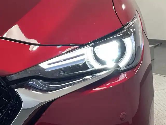 マツダ ＣＸ－５ XD ブラックトーンエディション 愛知県 2020(令2)年 3.2万km ソウルレッドクリスタルM 純正１０．２５インチナビ　/（AM/FM/USB/フルセグTV/スマホ連携)/３６０°ビューモニター　/ｉ－ＡＣＴＩＶＳＥＮＳＥ　/　　-アダプティブLEDヘッドライト/　　-車線逸脱警報システム/　　-車間認知支援/　　-レーダークルーズコントロール/　　-ブラインドスポットモニター（ＢＳＭ)/シートヒーター　/電動バックドア　/ステアリングヒーター　/ヘッドアップディスプレイ　/D席メモリ機能付パワーシート　/クリアランスソナー/アイドリングストップ/ISOFIX/（初年度登録2020年11月）