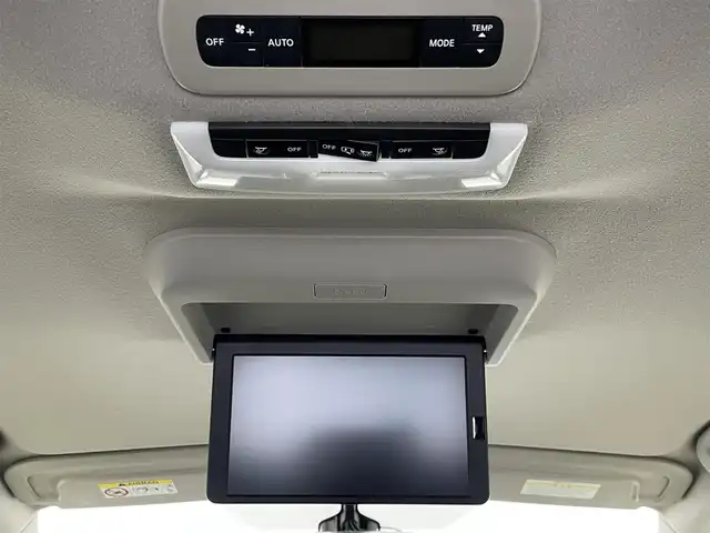 日産 セレナ ハイウェイスター V 大分県 2021(令3)年 1.2万km ダイヤモンドブラック 純正10インチナビ/ーフルセグTV/ーBluetooth/ーDISC/アラウンドビューモニター/インテリジェントルームミラー/純正フリップダウンモニター(リモコン付)/エマージェンシーブレーキ/プロパイロット/両側パワースライドドア/駐車支援/ふらつき警報/車線逸脱警報/車線逸脱防止支援/後側方車両検知警報/後側方衝突防止支援/速度標識表示/道路標識表示/純正16インチアルミホイール/純正フロアマット/ロールサンシェード/LEDヘッドライト/オートライト/レーダークルーズコントロール/プッシュスタート/スマートキー/保証書/取扱説明書