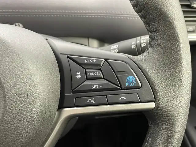 日産 セレナ ハイウェイスター V 大分県 2021(令3)年 1.2万km ダイヤモンドブラック 純正10インチナビ/ーフルセグTV/ーBluetooth/ーDISC/アラウンドビューモニター/インテリジェントルームミラー/純正フリップダウンモニター(リモコン付)/エマージェンシーブレーキ/プロパイロット/両側パワースライドドア/駐車支援/ふらつき警報/車線逸脱警報/車線逸脱防止支援/後側方車両検知警報/後側方衝突防止支援/速度標識表示/道路標識表示/純正16インチアルミホイール/純正フロアマット/ロールサンシェード/LEDヘッドライト/オートライト/レーダークルーズコントロール/プッシュスタート/スマートキー/保証書/取扱説明書