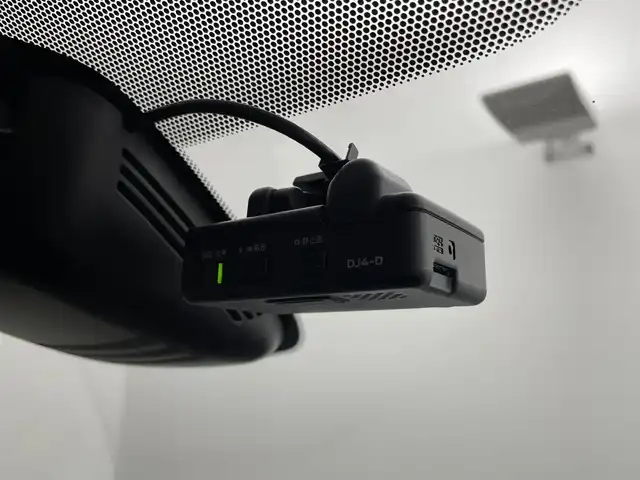 日産 セレナ ハイウェイスター V 大分県 2021(令3)年 1.2万km ダイヤモンドブラック 純正10インチナビ/ーフルセグTV/ーBluetooth/ーDISC/アラウンドビューモニター/インテリジェントルームミラー/純正フリップダウンモニター(リモコン付)/エマージェンシーブレーキ/プロパイロット/両側パワースライドドア/駐車支援/ふらつき警報/車線逸脱警報/車線逸脱防止支援/後側方車両検知警報/後側方衝突防止支援/速度標識表示/道路標識表示/純正16インチアルミホイール/純正フロアマット/ロールサンシェード/LEDヘッドライト/オートライト/レーダークルーズコントロール/プッシュスタート/スマートキー/保証書/取扱説明書