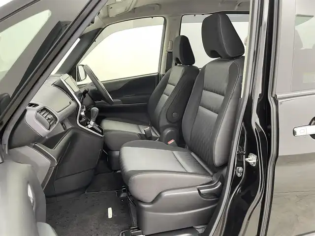 日産 セレナ ハイウェイスター V 大分県 2021(令3)年 1.2万km ダイヤモンドブラック 純正10インチナビ/ーフルセグTV/ーBluetooth/ーDISC/アラウンドビューモニター/インテリジェントルームミラー/純正フリップダウンモニター(リモコン付)/エマージェンシーブレーキ/プロパイロット/両側パワースライドドア/駐車支援/ふらつき警報/車線逸脱警報/車線逸脱防止支援/後側方車両検知警報/後側方衝突防止支援/速度標識表示/道路標識表示/純正16インチアルミホイール/純正フロアマット/ロールサンシェード/LEDヘッドライト/オートライト/レーダークルーズコントロール/プッシュスタート/スマートキー/保証書/取扱説明書