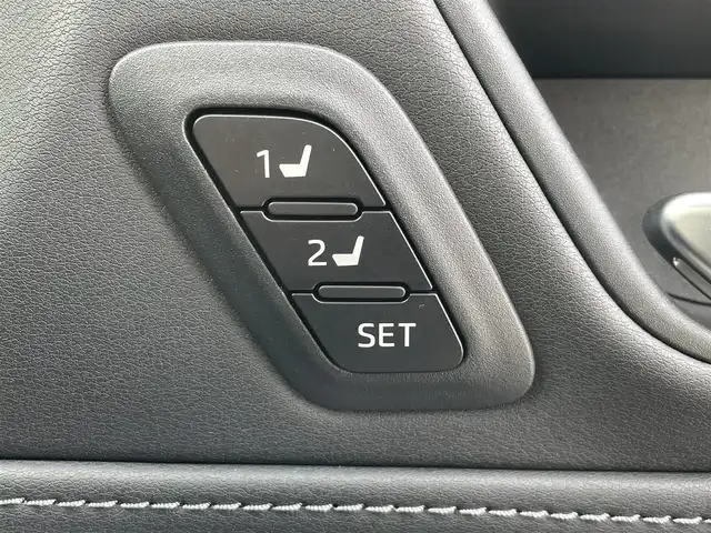 トヨタ ハリアー Z レザーパッケージ 福岡県 2021(令3)年 6.9万km プレシャスブラックパール ＪＢＬサウンド　純正１２．３インチＤＡナビ　全周囲カメラ　トヨタセーフティセンス　デジタルミラー　黒革シート　シートヒーター＆ベンチレーション　ステアリングヒーター　パワーバックドア　ＢＳＭ　ＥＴＣ