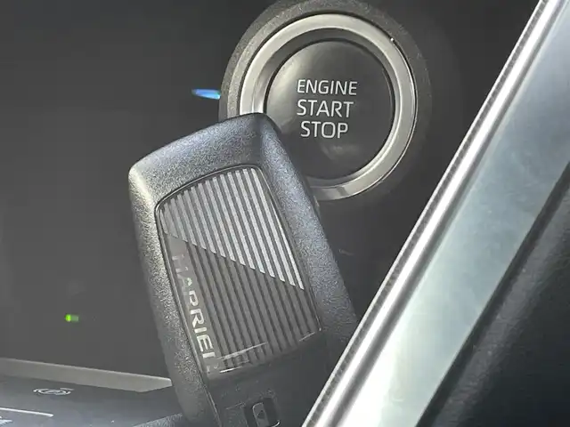 トヨタ ハリアー Z レザーパッケージ 福岡県 2021(令3)年 6.9万km プレシャスブラックパール ＪＢＬサウンド　純正１２．３インチＤＡナビ　全周囲カメラ　トヨタセーフティセンス　デジタルミラー　黒革シート　シートヒーター＆ベンチレーション　ステアリングヒーター　パワーバックドア　ＢＳＭ　ＥＴＣ