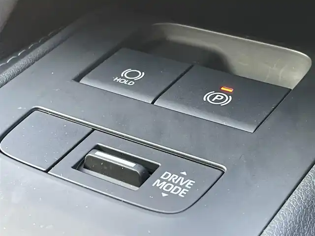 トヨタ ハリアー Z レザーパッケージ 福岡県 2021(令3)年 6.9万km プレシャスブラックパール ＪＢＬサウンド　純正１２．３インチＤＡナビ　全周囲カメラ　トヨタセーフティセンス　デジタルミラー　黒革シート　シートヒーター＆ベンチレーション　ステアリングヒーター　パワーバックドア　ＢＳＭ　ＥＴＣ