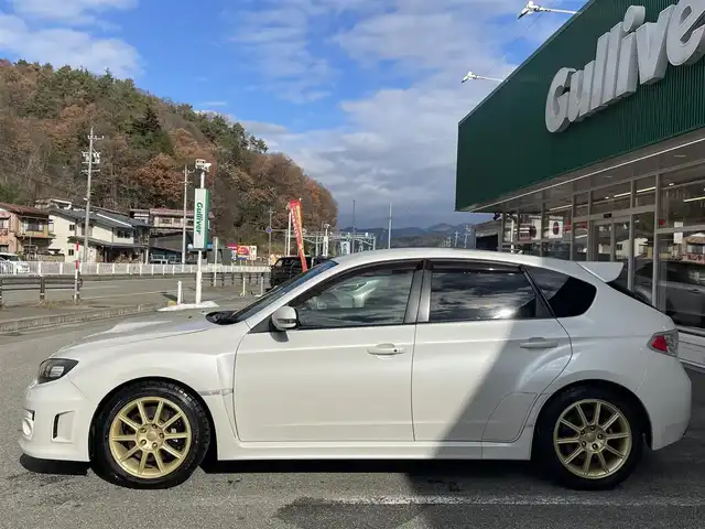 スバル インプレッサ ＷＲＸ STI A－Line 岐阜県 2014(平26)年 4.5万km サテンホワイトパール ４WD/社外ナビ【AVIC-RZ710】/(AM/FM/CD/DVD/Bluetooth)/ハーフレザーシート/パワーシート/クルーズコントロール/スマートキー/バックカメラ/ドライブレコーダー/純正アルミホイール/ETC/横滑り防止装置/スペアキー