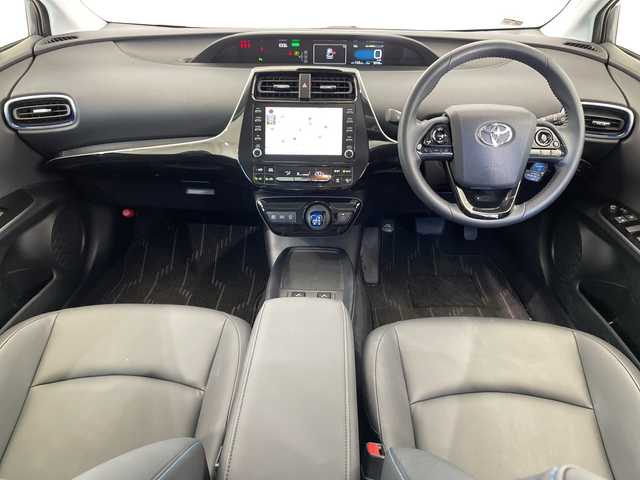 トヨタ プリウス Sツーリングセレクション 栃木県 2021(令3)年 0.6万km グレーメタリック 純正ナビ/(Bluetooth・USB)/全方位カメラ/バックカメラ/トヨタセーフティセンス/ ・プリクラッシュセーフティ/ ・レーンキープアシスト/ ・レーダークルーズコントロール/ ・オートハイビーム/前後コーナーセンサー/パーキングサポートブレーキ/ETC2.0/合皮シート/前席シートヒーター/ステアリングスイッチ/LEDヘッドライト/オートライト/フォグランプ/スマートキー/スペアキー1本