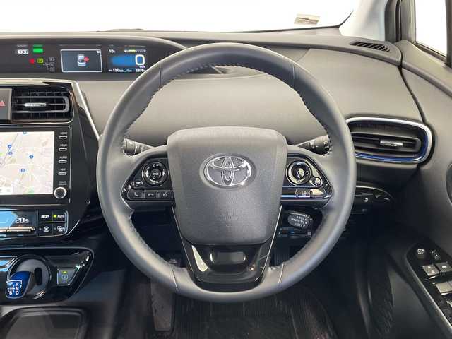 トヨタ プリウス Sツーリングセレクション 栃木県 2021(令3)年 0.6万km グレーメタリック 純正ナビ/(Bluetooth・USB)/全方位カメラ/バックカメラ/トヨタセーフティセンス/ ・プリクラッシュセーフティ/ ・レーンキープアシスト/ ・レーダークルーズコントロール/ ・オートハイビーム/前後コーナーセンサー/パーキングサポートブレーキ/ETC2.0/合皮シート/前席シートヒーター/ステアリングスイッチ/LEDヘッドライト/オートライト/フォグランプ/スマートキー/スペアキー1本