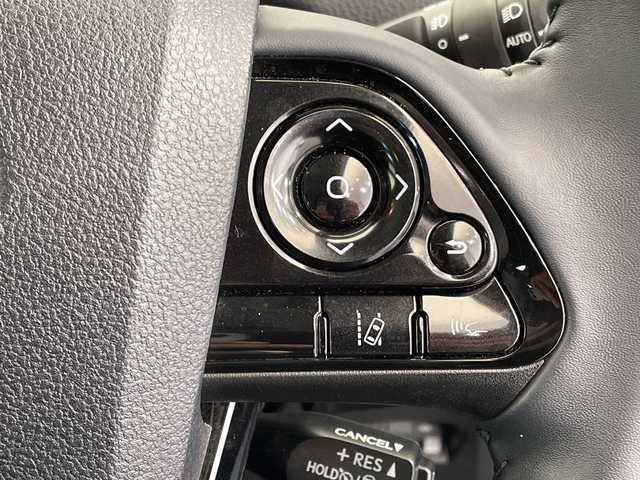 トヨタ プリウス Sツーリングセレクション 栃木県 2021(令3)年 0.6万km グレーメタリック 純正ナビ/(Bluetooth・USB)/全方位カメラ/バックカメラ/トヨタセーフティセンス/ ・プリクラッシュセーフティ/ ・レーンキープアシスト/ ・レーダークルーズコントロール/ ・オートハイビーム/前後コーナーセンサー/パーキングサポートブレーキ/ETC2.0/合皮シート/前席シートヒーター/ステアリングスイッチ/LEDヘッドライト/オートライト/フォグランプ/スマートキー/スペアキー1本