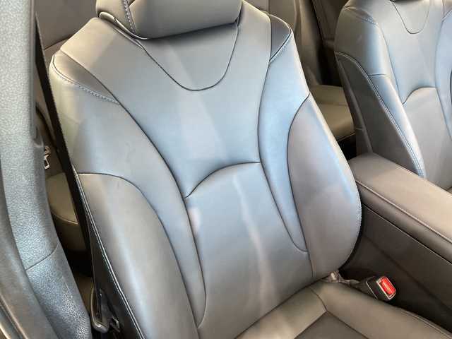 トヨタ プリウス Sツーリングセレクション 栃木県 2021(令3)年 0.6万km グレーメタリック 純正ナビ/(Bluetooth・USB)/全方位カメラ/バックカメラ/トヨタセーフティセンス/ ・プリクラッシュセーフティ/ ・レーンキープアシスト/ ・レーダークルーズコントロール/ ・オートハイビーム/前後コーナーセンサー/パーキングサポートブレーキ/ETC2.0/合皮シート/前席シートヒーター/ステアリングスイッチ/LEDヘッドライト/オートライト/フォグランプ/スマートキー/スペアキー1本