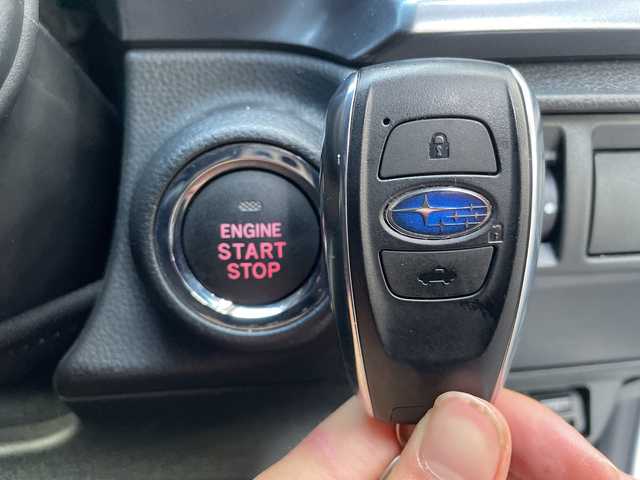 スバル レヴォーグ 1．8GT－H EX 広島県 2021(令3)年 5.4万km クリスタルホワイトP 禁煙車/アイサイトセーフティプラス/純正11インチディスプレイナビ/【Bluetooth/USB/AUX/フルセグTV/AppleCarplay】/全席シートヒーター/運転席・助手席パワーシート/メモリーシート/電動リアゲート/デジタルインナーミラー/ETC/ドライブレコーダー/アイサイト/・プリクラッシュブレーキアシスト/・レーンキープアシスト/・全車速追従機能付きクルーズコントロール/フロント・バック・サイドカメラ/電動パーキングブレーキ/コーナーセンサー/ステアリングスイッチ/革巻きステアリング/パドルシフト/オートライト/オートマチックハイビーム/LEDヘッドライト/フォグランプ/純正18インチアルミホイール/純正フロアマット/電動格納ウインカーミラー/スペアキー1本/プッシュスタート/スマートキー