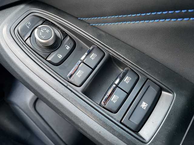 スバル レヴォーグ 1．8GT－H EX 広島県 2021(令3)年 5.4万km クリスタルホワイトP 禁煙車/アイサイトセーフティプラス/純正11インチディスプレイナビ/【Bluetooth/USB/AUX/フルセグTV/AppleCarplay】/全席シートヒーター/運転席・助手席パワーシート/メモリーシート/電動リアゲート/デジタルインナーミラー/ETC/ドライブレコーダー/アイサイト/・プリクラッシュブレーキアシスト/・レーンキープアシスト/・全車速追従機能付きクルーズコントロール/フロント・バック・サイドカメラ/電動パーキングブレーキ/コーナーセンサー/ステアリングスイッチ/革巻きステアリング/パドルシフト/オートライト/オートマチックハイビーム/LEDヘッドライト/フォグランプ/純正18インチアルミホイール/純正フロアマット/電動格納ウインカーミラー/スペアキー1本/プッシュスタート/スマートキー