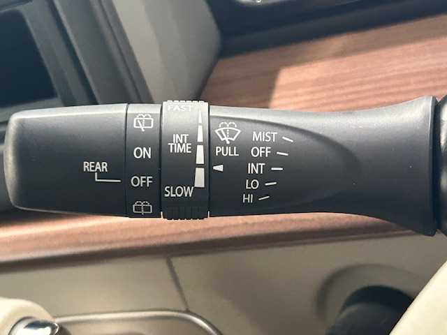 スズキ ラパン ＬＣ X 宮城県 2022(令4)年 2.9万km テラコッタピンクメタリック/アーバンブラウン 2トーン 車線逸脱警報装置/クリアランスソナー/横滑り防止装置/衝突軽減システム/KENWOODオーディオ/・Bluetooth/CD/USB/・ETC/アイドリングストップ/革巻きステアリング/・ステアリングスイッチ/シートヒーター（運転席/助手席）/プッシュスタート/・スマートキー/純正フロアマット/純正アルミホイール 14インチ/ドアバイザー