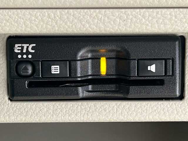 スズキ ラパン ＬＣ X 宮城県 2022(令4)年 2.9万km テラコッタピンクメタリック/アーバンブラウン 2トーン 車線逸脱警報装置/クリアランスソナー/横滑り防止装置/衝突軽減システム/KENWOODオーディオ/・Bluetooth/CD/USB/・ETC/アイドリングストップ/革巻きステアリング/・ステアリングスイッチ/シートヒーター（運転席/助手席）/プッシュスタート/・スマートキー/純正フロアマット/純正アルミホイール 14インチ/ドアバイザー