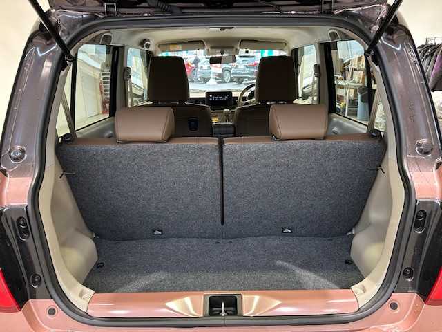 スズキ ラパン ＬＣ X 宮城県 2022(令4)年 2.9万km テラコッタピンクメタリック/アーバンブラウン 2トーン 車線逸脱警報装置/クリアランスソナー/横滑り防止装置/衝突軽減システム/KENWOODオーディオ/・Bluetooth/CD/USB/・ETC/アイドリングストップ/革巻きステアリング/・ステアリングスイッチ/シートヒーター（運転席/助手席）/プッシュスタート/・スマートキー/純正フロアマット/純正アルミホイール 14インチ/ドアバイザー