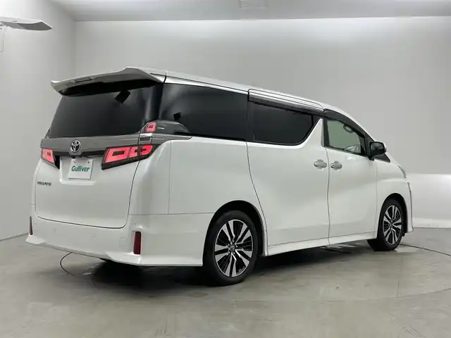 トヨタ ヴェルファイア Z Gエディション 埼玉県 2018(平30)年 5.1万km ホワイトパールクリスタルシャイン フリップダウンモニター/三眼LEDヘッドライト/サンルーフ/両側パワースライドドア/パワーバックドア/本革シート/バックカメラ/コーナーセンサー/純正アルミホイール/ETC2.0/ステアリングヒーター/レーンキープアシスト/ドライブレコーダー/ステアリングスイッチ/スマートキー/プッシュスタート