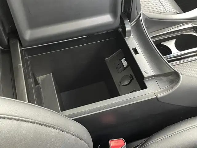 トヨタ ヴェルファイア Z Gエディション 福井県 2018(平30)年 5.1万km ホワイトパールクリスタルシャイン 純正10インチナビ　型式：NSZN-Z66T/（AM/FM/BT/CD/DVD/TV）/バックカメラ/フリップダウンモニター/サンルーフ/両側パワースライドドア/パワーバックドア/本革シート/コーナーセンサー/純正アルミホイール/ETC2.0/三眼LEDヘッドライト/ステアリングヒーター/レーンキープアシスト/ドライブレコーダー/ステアリングスイッチ/スマートキー/プッシュスタート