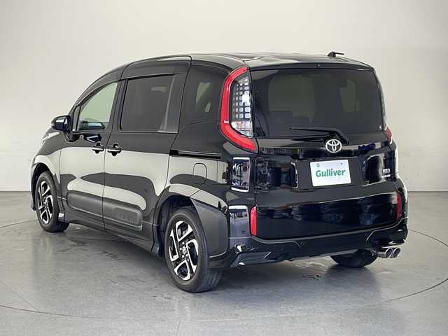 トヨタ シエンタ ハイブリッド Z 栃木県 2023(令5)年 3.6万km ブラック 4WD/純正メモリナビ&フルセグTV&USB&BT/トヨタセーフティセンス/アダプティブクルーズコントロール/レーンディパーチャーアラート/ブラインドスポットモニター/プリクラッシュセーフティ/プロアクティブドライビングアシスト/リアクロストラフィックアラート/パーキングサポートブレーキ/オートマチックハイビーム/ロードサインアシスト/両側パワースライドドア/前席シートヒーター/ステアリングスイッチ/ステアリングヒーター/ウォークスルー/2列目サンシェード/全方位カメラ/ビルトインETC2.0/LEDヘッドライト/オートライト/電動格納ミラー/ウィンカーミラー/ドアミラーヒーター/純正15インチAW装着/純正フロアマット/純正ドアバイザー/プッシュスタート/スマートキー/スペアキー1本