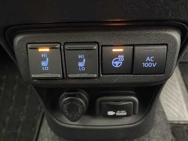 トヨタ シエンタ ハイブリッド Z 栃木県 2023(令5)年 3.6万km ブラック 4WD/純正メモリナビ&フルセグTV&USB&BT/トヨタセーフティセンス/アダプティブクルーズコントロール/レーンディパーチャーアラート/ブラインドスポットモニター/プリクラッシュセーフティ/プロアクティブドライビングアシスト/リアクロストラフィックアラート/パーキングサポートブレーキ/オートマチックハイビーム/ロードサインアシスト/両側パワースライドドア/前席シートヒーター/ステアリングスイッチ/ステアリングヒーター/ウォークスルー/2列目サンシェード/全方位カメラ/ビルトインETC2.0/LEDヘッドライト/オートライト/電動格納ミラー/ウィンカーミラー/ドアミラーヒーター/純正15インチAW装着/純正フロアマット/純正ドアバイザー/プッシュスタート/スマートキー/スペアキー1本