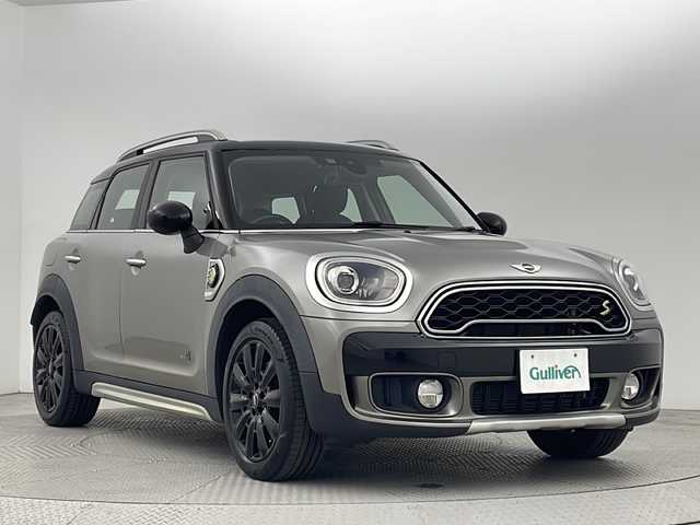 ＭＩＮＩ ミニ クロスオーバー クーパー S E オール4 新潟県 2018(平30)年 6万km メルティングシルバーM ４WD/衝突被害軽減ブレーキ/ターボ/PHEV/純正HDDナビ/　　AM/FM/BT/USB/AUX/バックモニター/アクティブクルーズコントロール/LEDオートライト/オートマチックハイビーム/前席シートヒーター/純正アルミホイール付/電動パーキングブレーキ/電動格納ミラー/フロアマット/ドアバイザー/スマートキー/充電コード付き