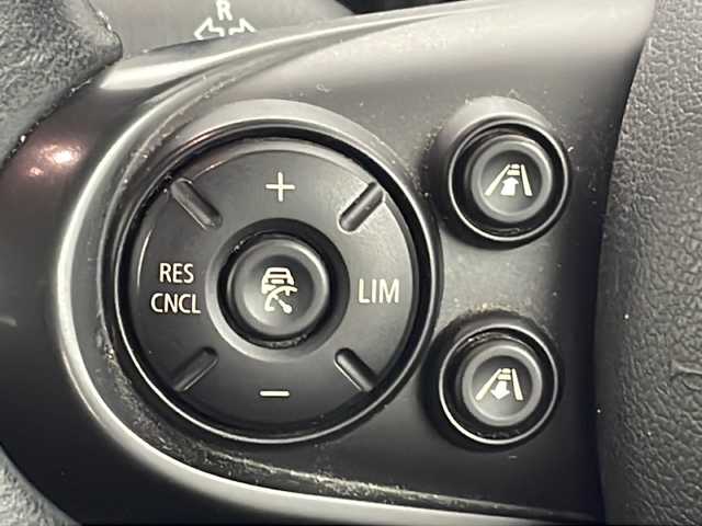 ＭＩＮＩ ミニ クロスオーバー クーパー S E オール4 新潟県 2018(平30)年 6万km メルティングシルバーM ４WD/衝突被害軽減ブレーキ/ターボ/PHEV/純正HDDナビ/　　AM/FM/BT/USB/AUX/バックモニター/アクティブクルーズコントロール/LEDオートライト/オートマチックハイビーム/前席シートヒーター/純正アルミホイール付/電動パーキングブレーキ/電動格納ミラー/フロアマット/ドアバイザー/スマートキー/充電コード付き