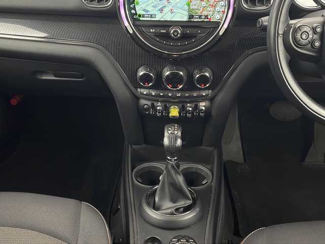 ＭＩＮＩ ミニ クロスオーバー クーパー S E オール4 新潟県 2018(平30)年 6万km メルティングシルバーM ４WD/衝突被害軽減ブレーキ/ターボ/PHEV/純正HDDナビ/　　AM/FM/BT/USB/AUX/バックモニター/アクティブクルーズコントロール/LEDオートライト/オートマチックハイビーム/前席シートヒーター/純正アルミホイール付/電動パーキングブレーキ/電動格納ミラー/フロアマット/ドアバイザー/スマートキー/充電コード付き