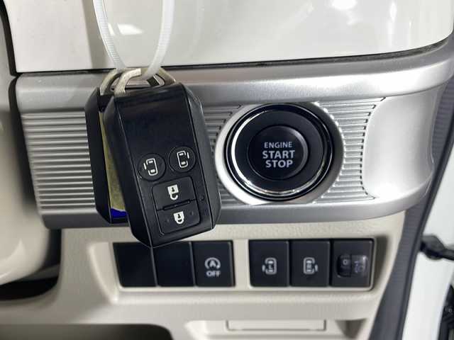 スズキ スペーシア HYBRID X 福岡県 2019(令1)年 6.1万km ピュアホワイトP 社外SDナビ/両側パワースライドドア/Bluetooth/フルセグ/テレビキャンセラー/シートヒーター/前方ドライブレコーダー/CD/DVD/ipod/ETC/バックカメラ/後方コーナーセンサー/アイドリングストップ/レーンキープアシスト/横滑り防止装置/衝突被害軽減システム/パーキングアシスト/プッシュスタート/スマートキー/スペアキー１本