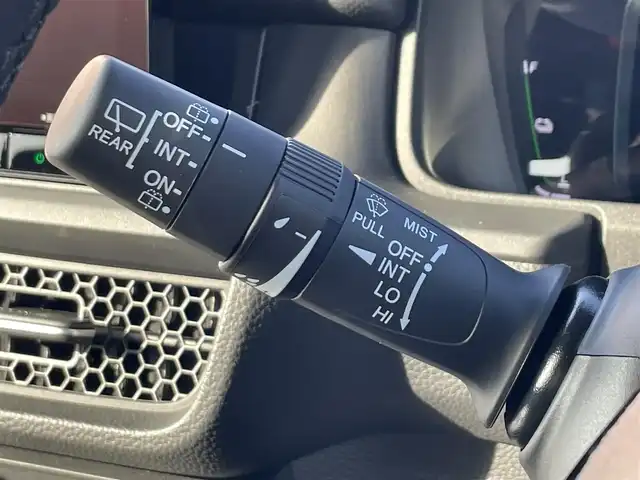 ホンダ ステップワゴン スパーダ eHEV 滋賀県 2025(令7)年 0.1万km未満 プラチナホワイトパール 登録済未使用車/純正11.4インチホンダコネクトナビ/【LXM-247VFLi】/（CD/DVD/フルセグ/Bluetooth/USB）/両側パワースライドドア/電動リアゲート/クリアランスソナー/シートヒーター/LEDヘッドライト/純正１６AW/ビルトインETC/ステアリングスイッチ/プッシュスタート/タイプC充電