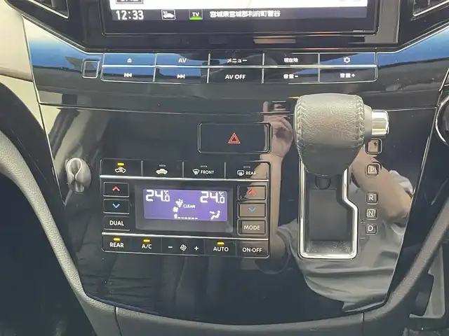 日産 エルグランド 250ハイウェイスターS 宮城県 2022(令4)年 3.4万km 黒 10インチナビ（ドライブレコーダー連動）/・Bluetooth/AM/FM/TV）/クルーズコントロール/両側パワースライドドア/エンジンスターター/ETC/プッシュボタン/純正フロアマット/純正アルミホイール/全方位カメラ/横滑り防止装置/ABS/LEDヘッドライト/電動リアゲート
