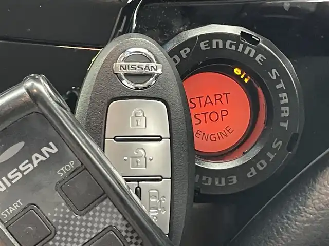 日産 エルグランド 250ハイウェイスターS 宮城県 2022(令4)年 3.4万km 黒 10インチナビ（ドライブレコーダー連動）/・Bluetooth/AM/FM/TV）/クルーズコントロール/両側パワースライドドア/エンジンスターター/ETC/プッシュボタン/純正フロアマット/純正アルミホイール/全方位カメラ/横滑り防止装置/ABS/LEDヘッドライト/電動リアゲート