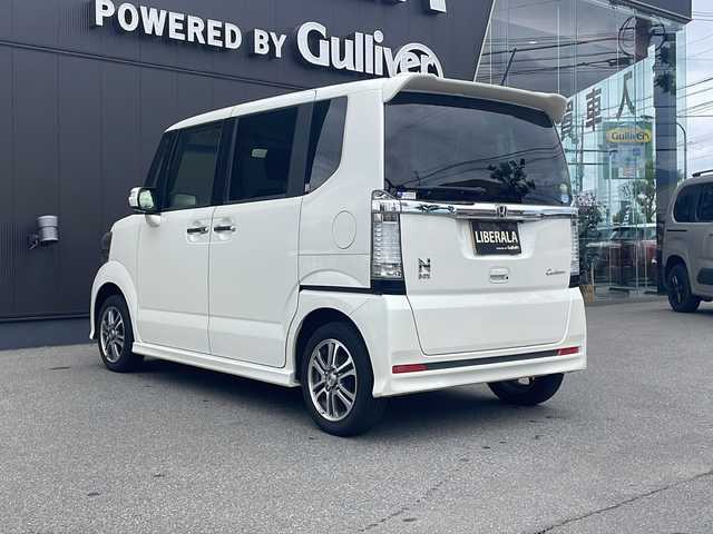 ホンダ Ｎ ＢＯＸ カスタム G SSパッケージ 愛知県 2014(平26)年 4.9万km プレミアムホワイトパール ・純正ナビ(CD/DVD/BT/FM/AM)　/・TV/・両側パワースライドドア/・ETC/・バックカメラ/・CTBA/・純正アルミホイール　/・社外AW付冬タイヤ車載　/・キセノンヘッドライト　/・フォグランプ　/・純正フロアマット