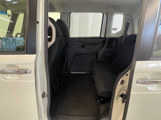 ホンダ Ｎ ＢＯＸ カスタム G SSパッケージ 静岡県 2014(平26)年 5万km プレミアムホワイトパール (株)IDOMが運営する【じしゃロン浜松店】の自社ローン専用車両になりますこちらは現金またはオートローンご利用時の価格です。自社ローンご希望の方は別途その旨お申付け下さい/純正ナビ（VXM-155VSi)/ (CD/DVD/BT/FM/AM)　/ワンセグTV/両側パワースライドドア/ETC/バックカメラ/CTBA/純正アルミホイール　/社外AW付冬タイヤ車載　/キセノンヘッドライト　/フォグランプ　/純正フロアマット