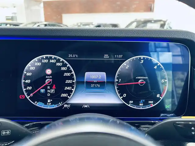 メルセデス・ベンツ ゲレンデヴァーゲン Ｇ４００ｄ AMGライン 大阪府 2022(令4)年 3.8万km オブシディアンブラック マヌファクトゥーアプログラム/ラグジュアリーP/ホワイトレザー/メモリ付きパワーシート/エアシートヒーター/純正ナビ/TV/360度カメラ/applecarplay/サンルーフ/ブルメスター/純正20インチAW/ブラインドスポット