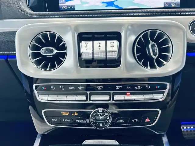メルセデス・ベンツ ゲレンデヴァーゲン Ｇ４００ｄ AMGライン 大阪府 2022(令4)年 3.8万km オブシディアンブラック マヌファクトゥーアプログラム/ラグジュアリーP/ホワイトレザー/メモリ付きパワーシート/エアシートヒーター/純正ナビ/TV/360度カメラ/applecarplay/サンルーフ/ブルメスター/純正20インチAW/ブラインドスポット