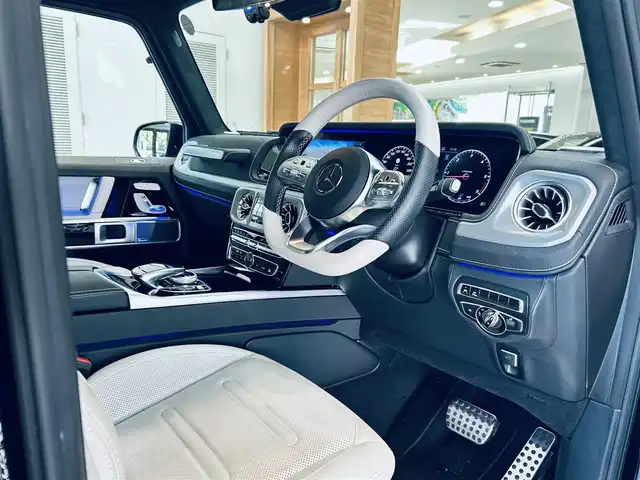メルセデス・ベンツ ゲレンデヴァーゲン Ｇ４００ｄ AMGライン 大阪府 2022(令4)年 3.8万km オブシディアンブラック マヌファクトゥーアプログラム/ラグジュアリーP/ホワイトレザー/メモリ付きパワーシート/エアシートヒーター/純正ナビ/TV/360度カメラ/applecarplay/サンルーフ/ブルメスター/純正20インチAW/ブラインドスポット