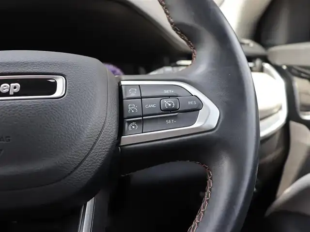 クライスラー・ジープ コンパス 長野県 2021(令3)年 6.2万km グレー 黒革シート　/ＵｃｏｎｎｅｃｔナビＴＶ　/３６０°　/ＣａｒＰｌａｙ　/ＡＬＰＩＮＥサウンド　/ＡＣＣ　/衝突軽減Ｂ　/ＬＫＡ　/ＢＳＭ　/ＰａｒｋＳｅｎｓｅ　/パワーシート／ヒーター／ステアヒーター　/パワーバックドア