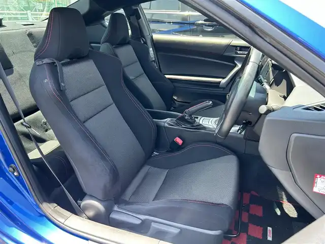 スバル ＢＲＺ S 群馬県 2016(平28)年 1万km WRブルーパール 6MT車/社外SDナビ/（CD/DVD/SD/Bluetooth/USB/iPod）/フルセグテレビ/バックカメラ/クルーズコントロール/プッシュスタート/純正トルセンLSD/オートライト/社外シフトノブ/純正17インチアルミホイール/ETC/HIDヘッドライト