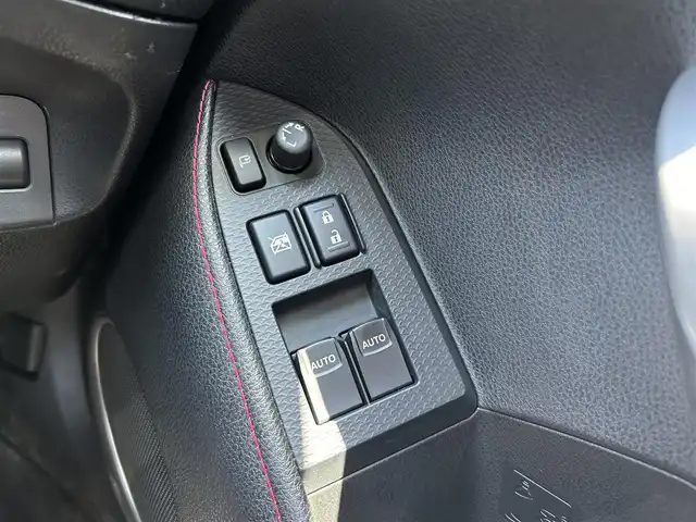 スバル ＢＲＺ S 群馬県 2016(平28)年 1万km WRブルーパール 6MT車/社外SDナビ/（CD/DVD/SD/Bluetooth/USB/iPod）/フルセグテレビ/バックカメラ/クルーズコントロール/プッシュスタート/純正トルセンLSD/オートライト/社外シフトノブ/純正17インチアルミホイール/ETC/HIDヘッドライト