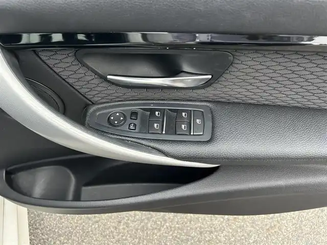 ＢＭＷ ３２０ｉ ツーリング Mスポーツ 滋賀県 2016(平28)年 5.9万km 白 ACC/BSM/LKA/純正ナビ/ドライブレコーダー/電動リアゲート/パワーシート/オートライト/ETC2.0/バックカメラ