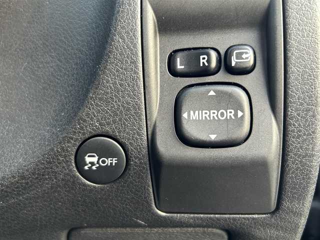 スバル フォレスター 2．0XS スタイル 鳥取県 2012(平24)年 6.9万km オブシディアンブラックパール 4WD/社外ナビ/フルセグ/DVD/CD/BT/バックカメラ/キセノンライト/フォグライト/純正16インチアルミホイール/電動格納ミラー/フロアマット/ドアバイザー/取扱説明書/スペアキー/スタッドレスセット積込み
