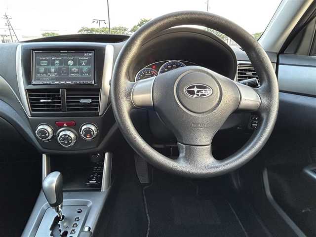 スバル フォレスター 2．0XS スタイル 鳥取県 2012(平24)年 6.9万km オブシディアンブラックパール 4WD/社外ナビ/フルセグ/DVD/CD/BT/バックカメラ/キセノンライト/フォグライト/純正16インチアルミホイール/電動格納ミラー/フロアマット/ドアバイザー/取扱説明書/スペアキー/スタッドレスセット積込み