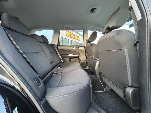 スバル フォレスター 2．0XS スタイル 鳥取県 2012(平24)年 6.9万km オブシディアンブラックパール 4WD/社外ナビ/フルセグ/DVD/CD/BT/バックカメラ/キセノンライト/フォグライト/純正16インチアルミホイール/電動格納ミラー/フロアマット/ドアバイザー/取扱説明書/スペアキー/スタッドレスセット積込み