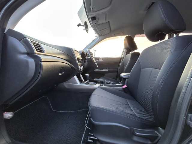 スバル フォレスター 2．0XS スタイル 鳥取県 2012(平24)年 6.9万km オブシディアンブラックパール 4WD/社外ナビ/フルセグ/DVD/CD/BT/バックカメラ/キセノンライト/フォグライト/純正16インチアルミホイール/電動格納ミラー/フロアマット/ドアバイザー/取扱説明書/スペアキー/スタッドレスセット積込み