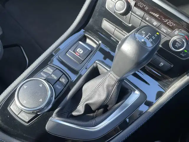ＢＭＷ ２１８ｄ アクティブツアラー Mスポーツ 静岡県 2015(平27)年 3.7万km アルピンホワイトⅢ 純正HDDナビ/（CD/DVD/USB/bluetooth)/バックカメラ/LEDヘッドライト/リアセンサー/ドライブレコーダー（前方）/ミラー一体型ETC2.0 /プッシュスタート/リモコンキー/ウィンカーミラー/アイドリングストップ